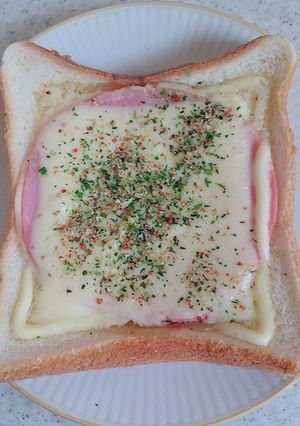 *簡単すぎるハムチーズトースト*-レシピのメイン写真