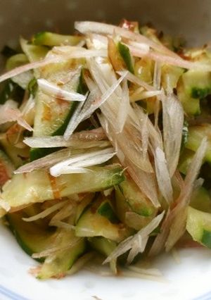夏の味♪キュウリとミョウガのサラダ風-レシピのメイン写真