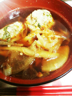 豆腐入り肉団子と野菜たっぷり味噌汁-レシピのメイン写真