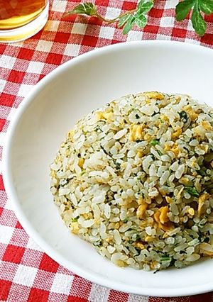 野菜嫌いが食べる♪ほうれん草の炒飯-レシピのメイン写真