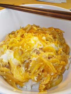 基本の丼もの♪ひき肉卵閉じ丼ぶり-レシピのメイン写真