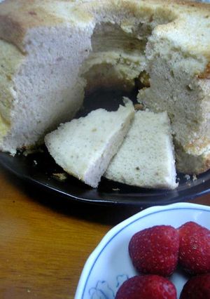 ★つぶつぶ苺ヨーグルトのシフォンケーキ★-レシピのメイン写真