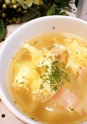 ぱぱっと！新玉ねぎとベーコンのスープ-レシピのメイン写真