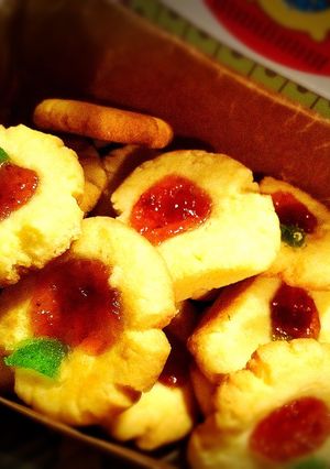 みためは悪いけど美味しいジャムのクッキー-レシピのメイン写真