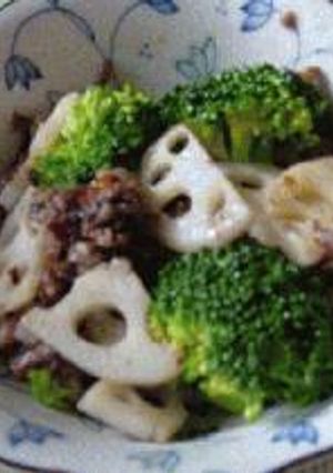 牛肉とれんこん、ブロッコリーの中華炒め-レシピのメイン写真