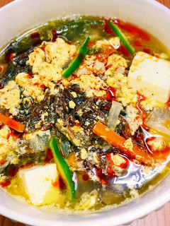 もずくで具沢山の酸辣湯♡食べるスープ!!-レシピのメイン写真