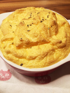 トマトチキンのっけスフレオムレツ-レシピのメイン写真