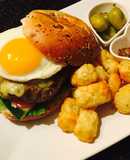 照り焼きビーフチーズバーガー