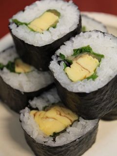 夕弁当運動会♪青じそ厚焼き卵の巻き寿司-レシピのメイン写真