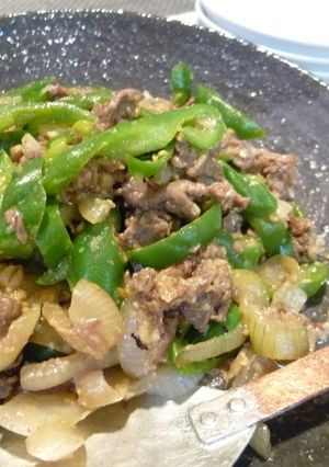 ピーマンとこま切れ肉のニンニク味噌炒め-レシピのメイン写真