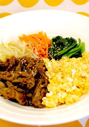 卵でまろやか◎なんちゃってビビンバ丼-レシピのメイン写真