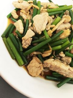 簡単!豚肉とニンニクの芽の炒め物-レシピのメイン写真