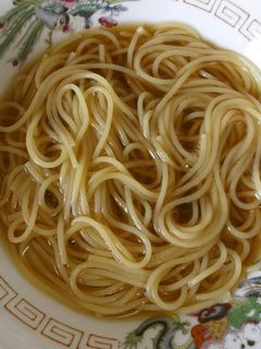 スパゲティをラーメンの麺にする新たな方法-レシピのメイン写真