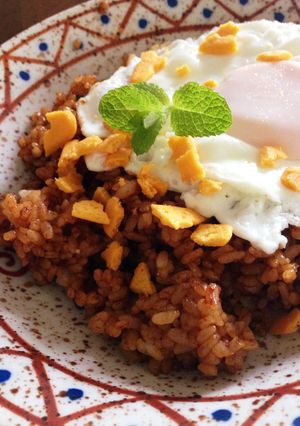 ナシゴレンにチーザのトッピング-レシピのメイン写真