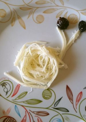 さけるチーズでデコカタツムリ-レシピのメイン写真