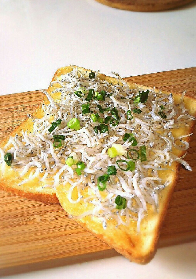 朝食に♪しらすマヨ和風トースト-レシピのメイン写真