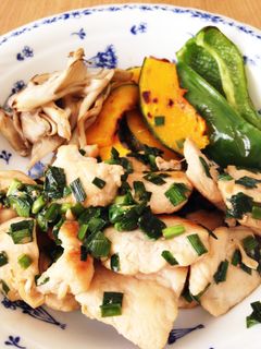 簡単!鶏ムネ肉のニラだれ炒め-レシピのメイン写真