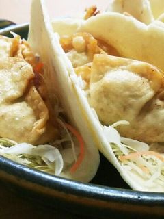 手掴みで!揚げ餃子のトルティーヤ巻き♪-レシピのメイン写真