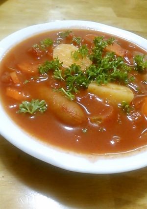 ソーセージと野菜たっぷりトマトスープ-レシピのメイン写真