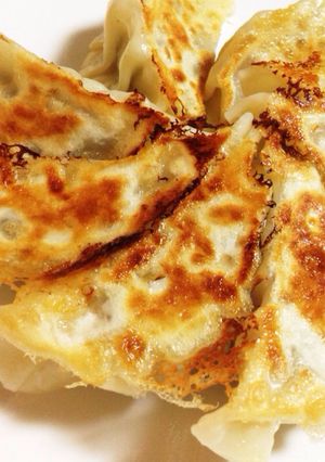 パリッ!ジュワ〜な手作り焼き餃子-レシピのメイン写真