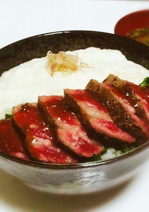 牛もも山芋とろろ丼-レシピのメイン写真