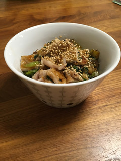 15分簡単レシピ豚肉とナスの生姜焼き風丼-レシピのメイン写真