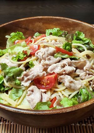 🤍豚しゃぶと野菜のごまポンパスタ-レシピのメイン写真
