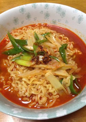 お昼にササッとチゲラーメン-レシピのメイン写真