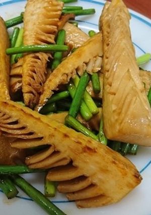 タケノコとニンニクの芽の炒め物-レシピのメイン写真