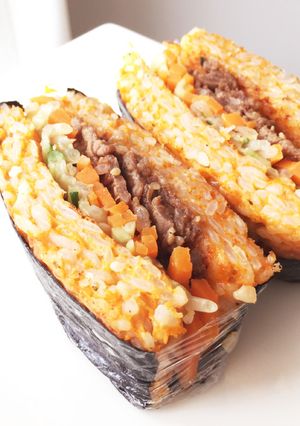 石焼風ビビンバおにぎらず☆-レシピのメイン写真