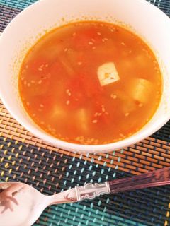 トマト、めかぶ、豆腐のヘルシースープ-レシピのメイン写真