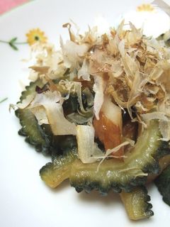 体にいいね!ゴーヤと竹輪の青じそドレ炒め-レシピのメイン写真