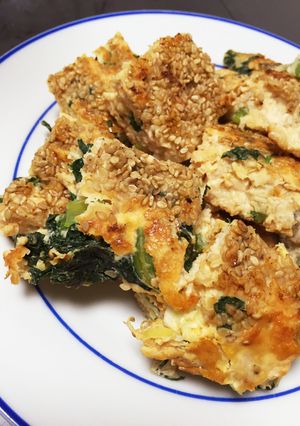 簡単！お弁当に小松菜と鶏挽肉の松風焼き-レシピのメイン写真