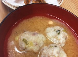 ふわふわ鰯つみれの味噌汁&骨せんべい-レシピのメイン写真