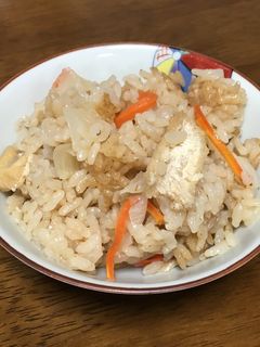 玉ねぎ炊き込みごはん-レシピのメイン写真