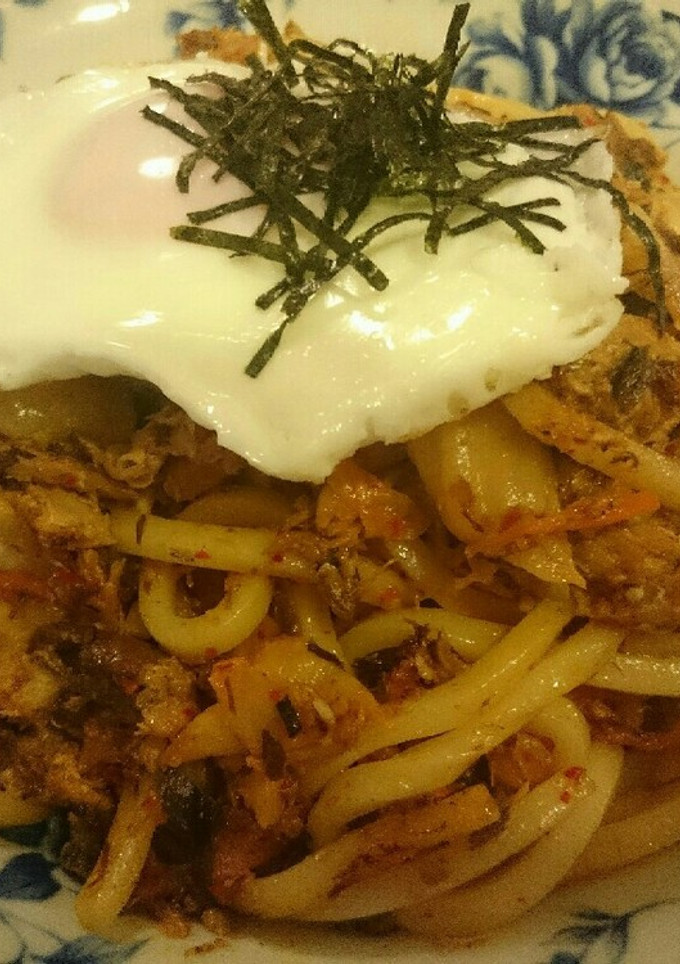 簡単☆旨い☆さば缶とキムチの焼きうどん-レシピのメイン写真