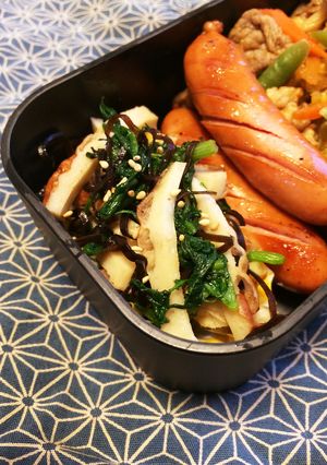 竹輪と春菊のゴマ風味塩昆布和え-レシピのメイン写真