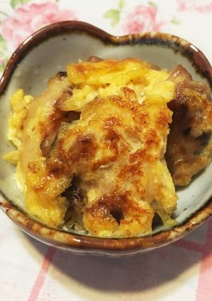 レジ横の焼き鳥で卵の親子焼き 。-レシピのメイン写真