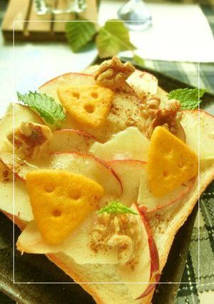 サクッとCheeza✫胡桃りんごトースト-レシピのメイン写真