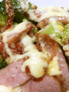 ブロッコリーとウインナーのチーズ焼き-レシピのメイン写真