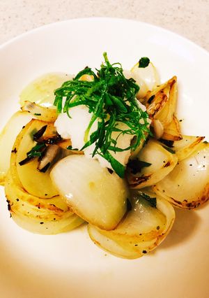 焦がしにんにくと玉ねぎのおろしポン酢がけ-レシピのメイン写真