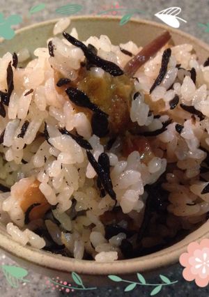 梅ひじきご飯 by accco食堂-レシピのメイン写真