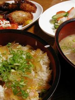 簡単でスグ出来る美味しいたまご丼-レシピのメイン写真