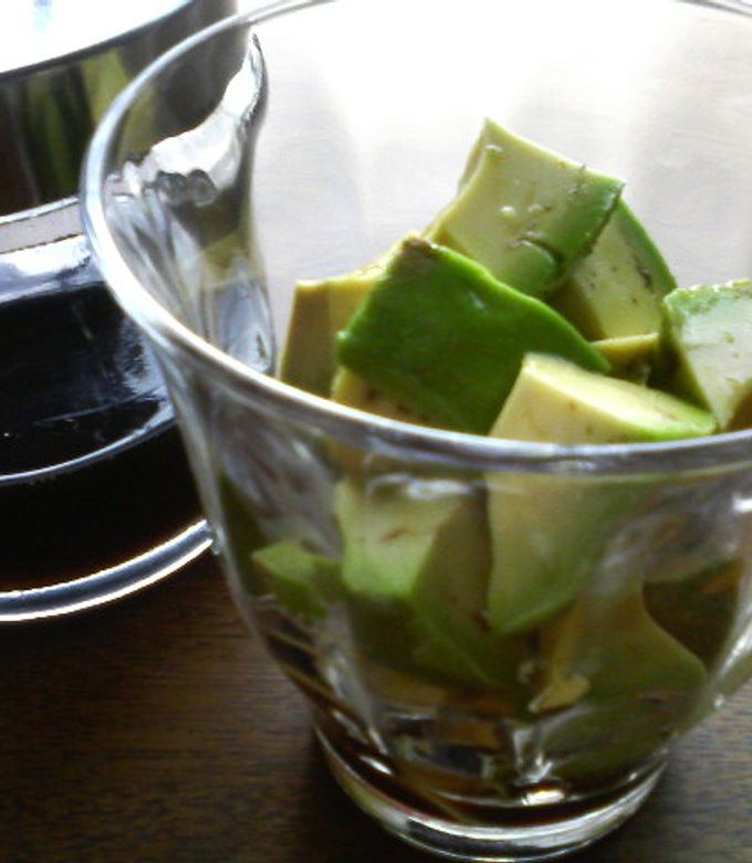 アボカド 楽天市場】【ふるさと納税】 アボカド 国産 500g 希少 土佐久礼産 完熟