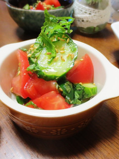 夏に簡単☆きゅうりとトマトの青じそマリネ-レシピのメイン写真