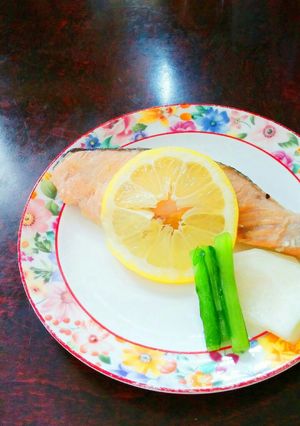 味付け１つ♬簡単♡塩レモンの焼き鮭♡-レシピのメイン写真