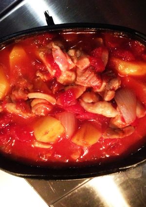 キャンプ飯！ 鶏肉とトマトの煮込み-レシピのメイン写真