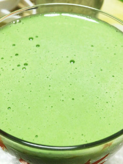 ちんげん菜とバナナのスムージー-レシピのメイン写真