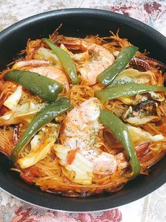 餃子で中華なパスタパエリア♪-レシピのメイン写真