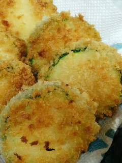案外ジューシー、うまい!ズッキーニフライ-レシピのメイン写真